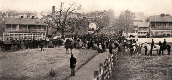 Abraham Lincoln passes by Welty House on his way to deliver the Gettysburg Address